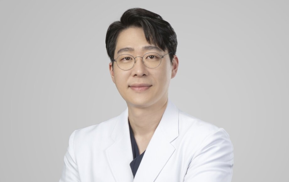 SCHWIND user Sangyoon Hyun, MD, South Korea